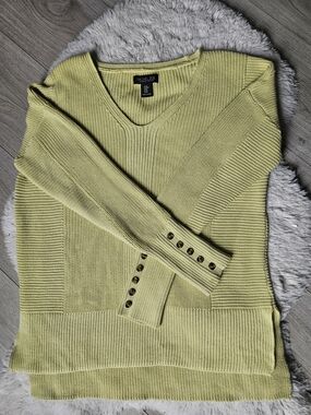 Rachel Zoe V-Neck Knit Sweater with Button Cuffs - Sage Green - M